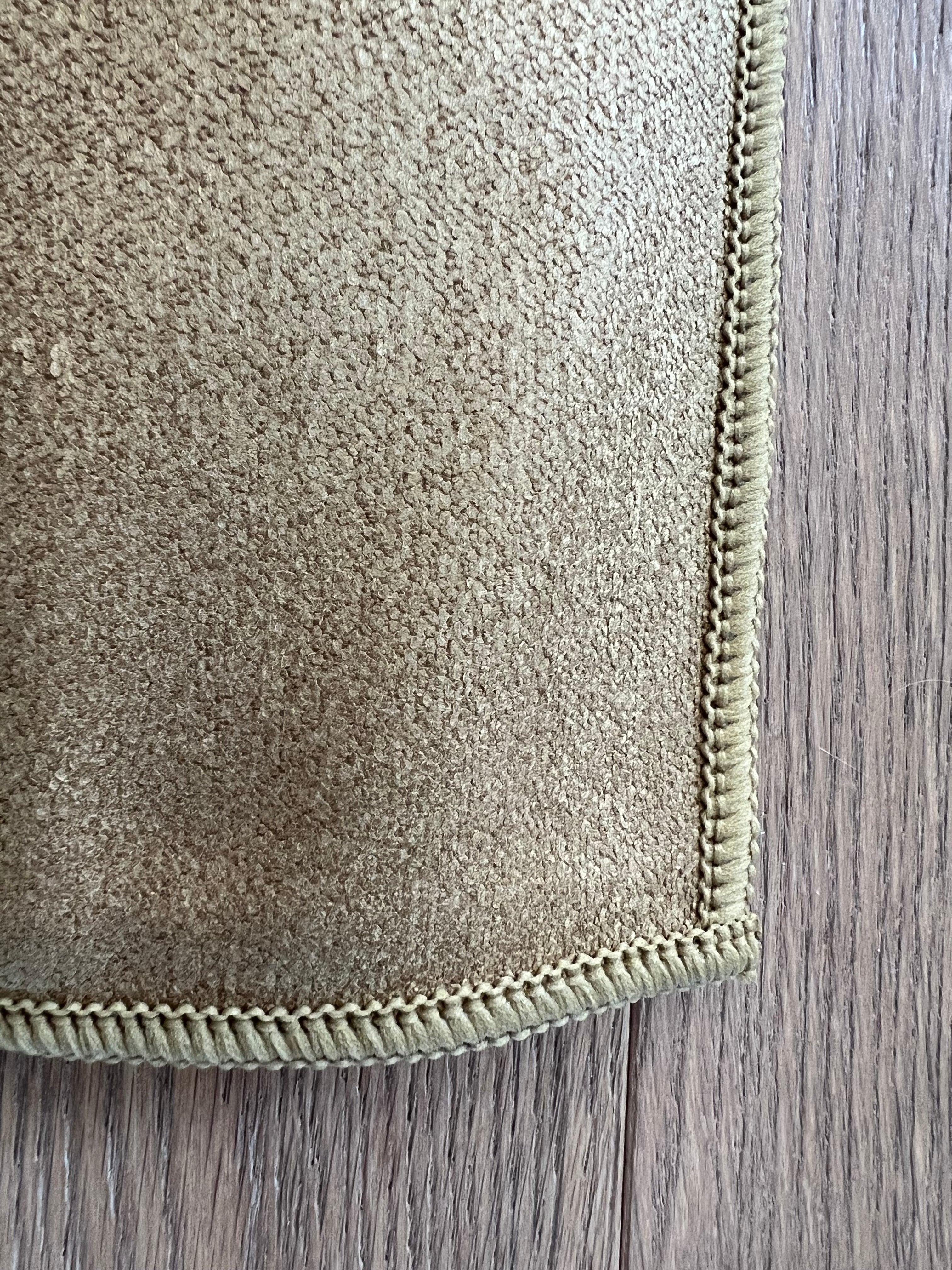 Large Aura Empower Towel - Gold